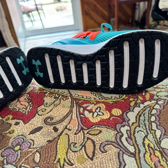 Under Armour women’s ' Blue Athletic Shoes Size 8.5 - Picture 5 of 9